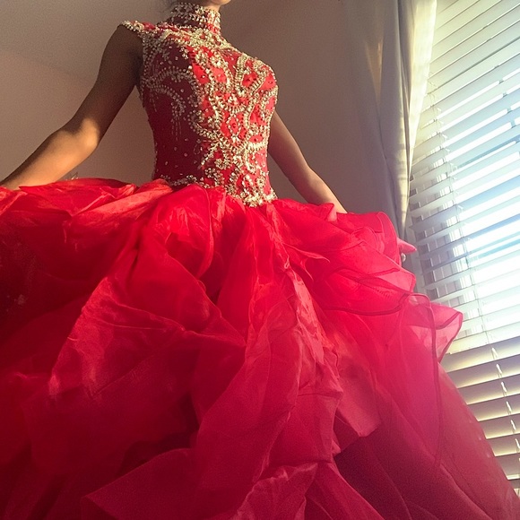 Beautiful Burgandy Satin Gown - Picture 4 of 6